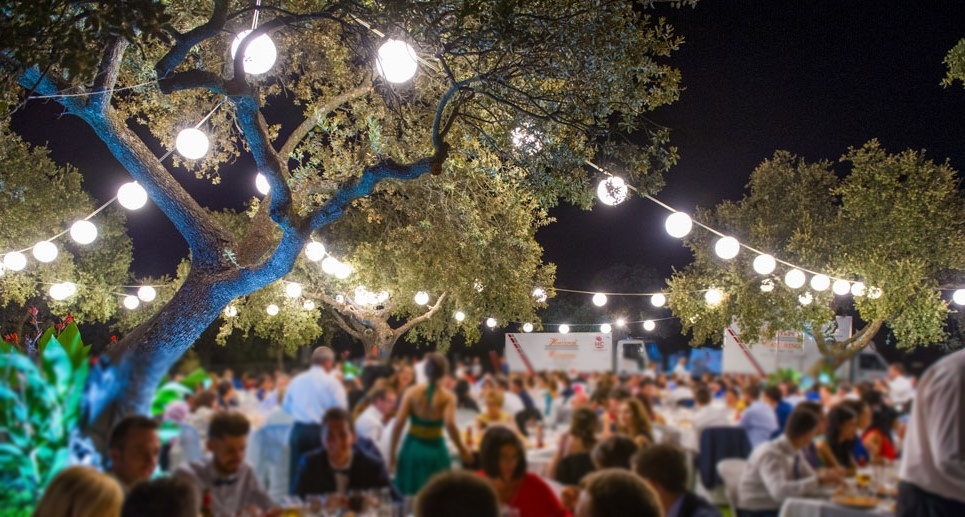 alquiler de luces para celebraciones en exteriores en Cordoba